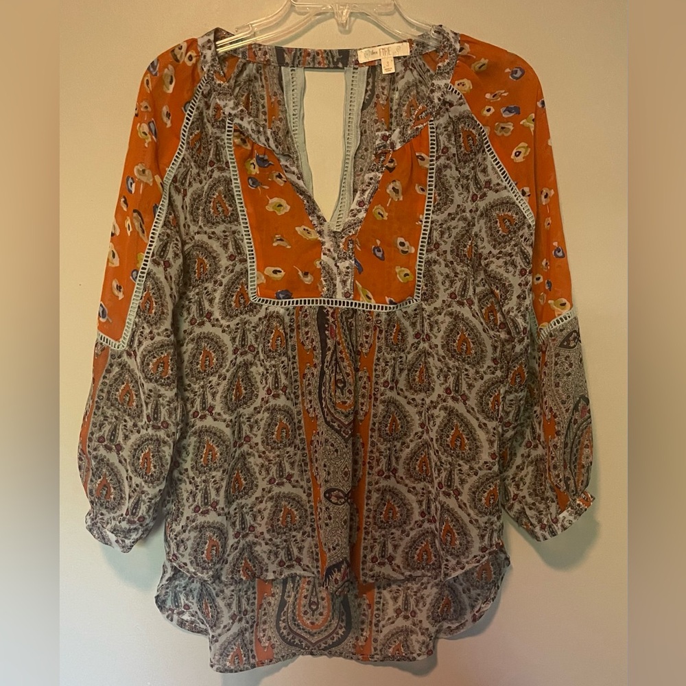 Love FIRE Women’s Sheer 3/4 Length Sleeve Tunic Top Sz S